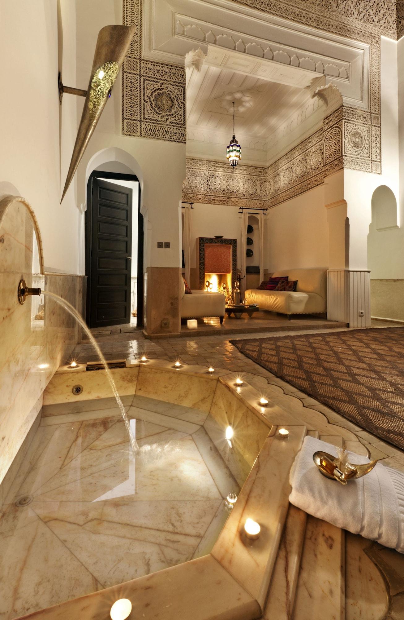 Le Farnatchi Hotel Marrakesh Bagian luar foto